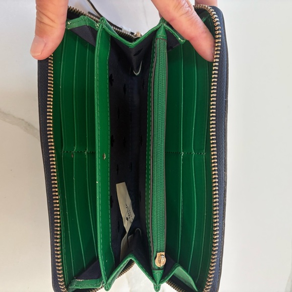 Kate Spade Wallet - Picture 3 of 4